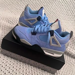 Use in a great shape Air Jordan 4 Retro(GS) blue & black